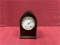 Seth Thomas mantle clock, 12 inches