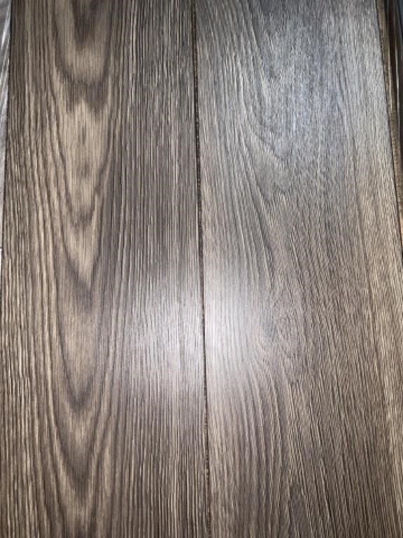 7mm Scratch Resistant Laminate Flooring x 1072 Sf