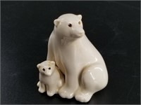 Porcelain figurine of a bear and cub 3"