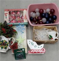 Box of vintage Christmas including large light