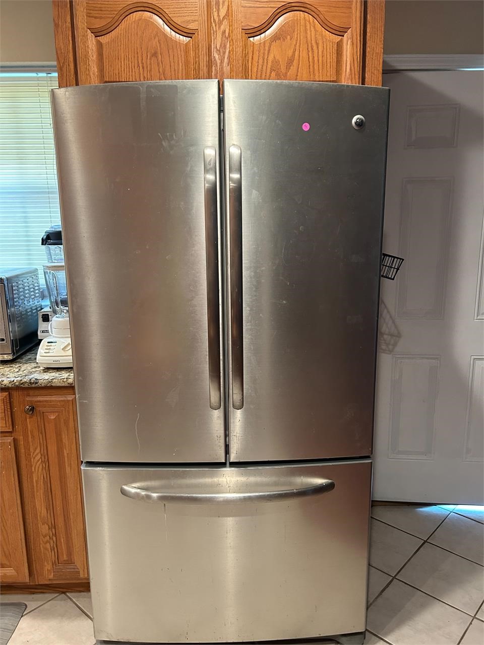 GE Stainless Bottom Freezer Refrigerator Model GFS