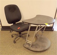 SMALL COMPUTER DESK & OFFICE CHAIR