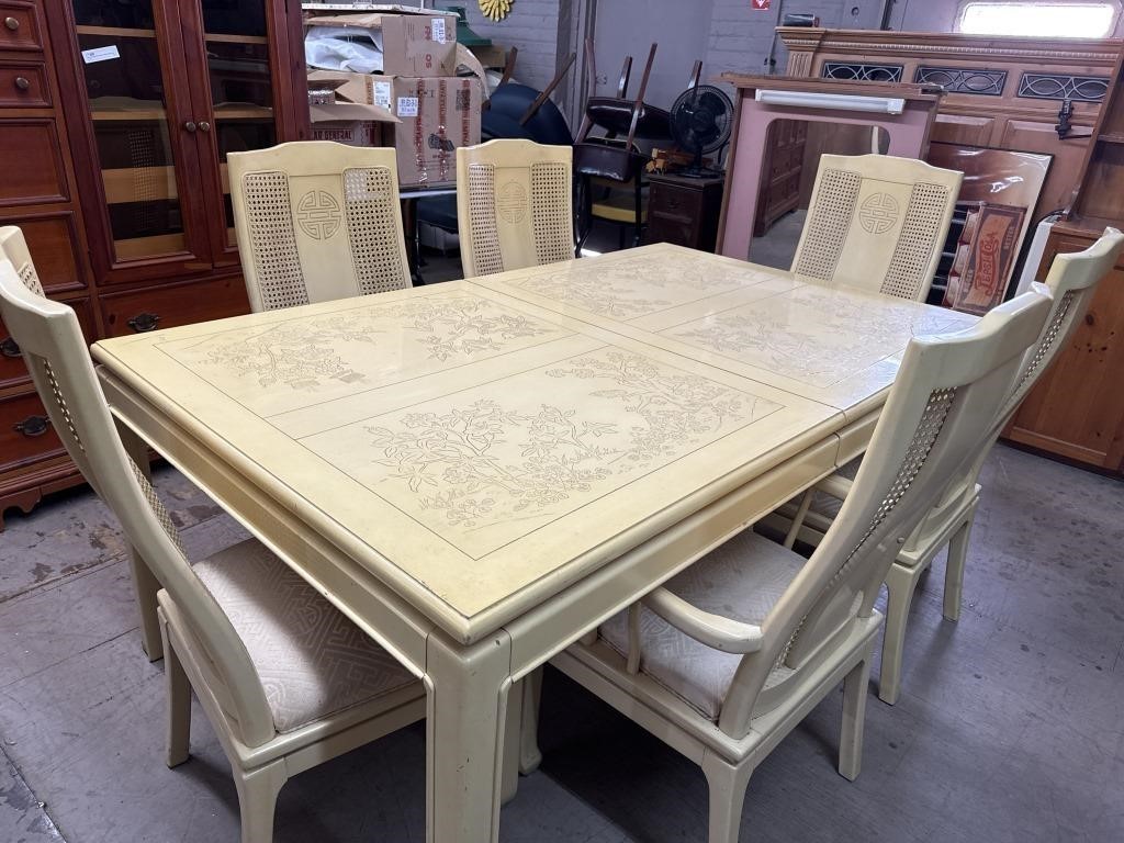 Bernhardt Oriental Table with 6 cushioned Chairs