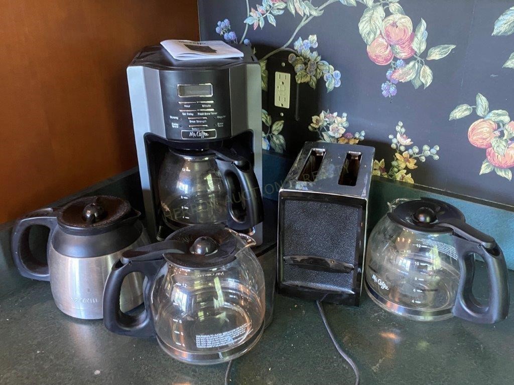 Coffee Maker, Toaster & Coffee Pots