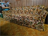 Retro floral pattern couch