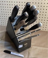 KNIFE BLOCK