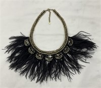 Stella Dot Necklace With Feather Iike Accents