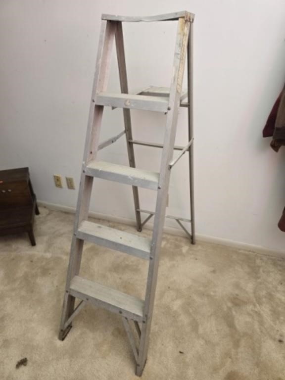 5ft aluminum ladder
