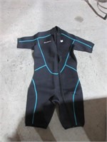 wet suit large