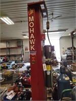 Mohawk lift 9000 pound 2-post car hoist