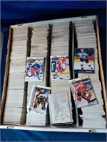 Assorted hockey cards