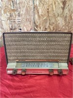 Antique General Electric radio