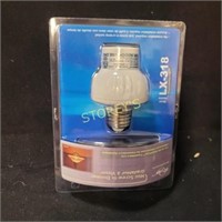 New in Box Skylink mini screw in dimmer