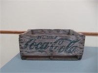 Antique Coca Cola Crate / Caisse de bois