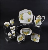 Royal Albert Tea Roses Tea Pot & Serving Dishes