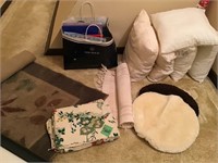 pillows, rugs, toilet seat covers, more