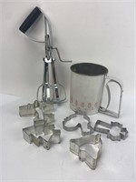 Vtg Cookie Cutters / Mixer & Sifter