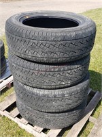 4- Used Pirelli 275/60R20 Tires