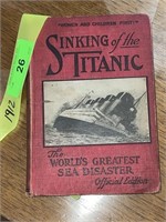 19121 BOOK SINKING OF THE TITANIC