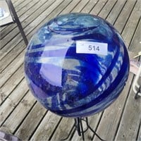 Stand w/blue & white globe