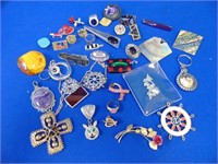 Costume Jewelry Brooches, Pins, & Rings