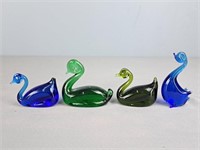 Lot Of 4 Art Glass Swans