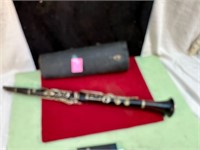 CLARINET IN CARRIER