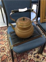 Tea light table warmer with tea kettle