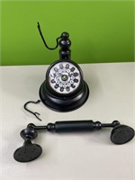 Decorative phone clock - needs a little tlc