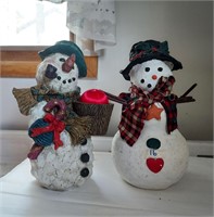 PRIMITIVE SNOWMEN FIGURINES