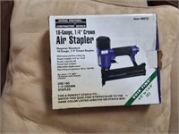 Air stapler