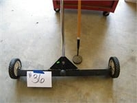30" WHEELED MAGNETIC PARKING LOT Sweeper