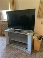 40" Sony TV with Remote & Stand
