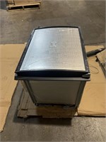 DOMETC RM 2351 RV Refrigerator