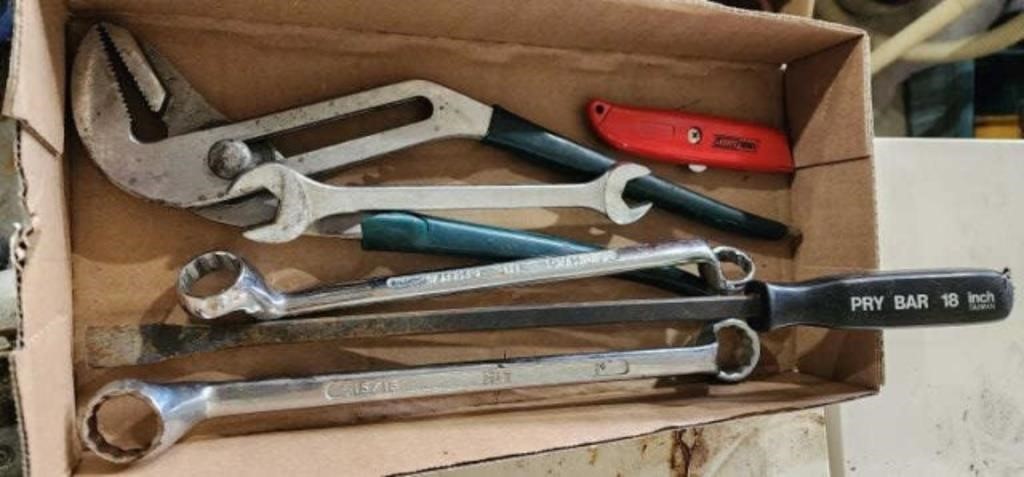 Wrenches, Pry Bar, Box Cutter