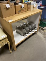 4FT X 2FT X 41" STORE DISPLAY UNIT