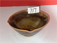 SIGNED POTTERY BOWL