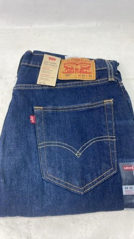 NEW Levi Strauss 502 Taper 32 Waist 32 Length