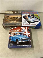 Set of two puzzles and a Puzzle Stow & Go!