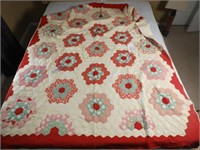 Antique hand sewn pattern quilt