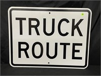 24" X 18" METAL TRUCK ROUTE SIGN