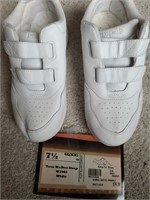 Tour Walker Strap Shoes. White,  size 7 1/2.  Livi