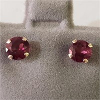 $160 14K  Garnet(0.76ct) Earrings