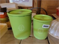 (2) VINTAGE TUPPERWARE CANISTERS WITH LIDS
