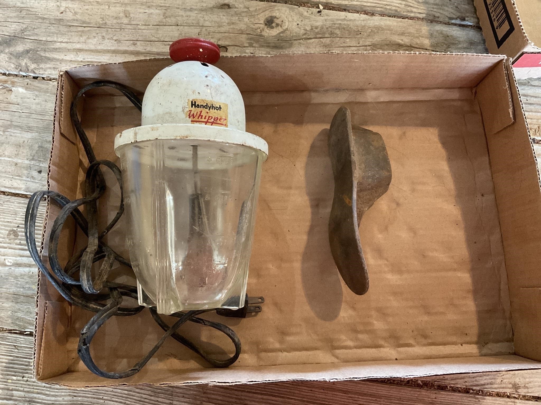 Antique Handy Hot whipper cobbler’s shoe iron