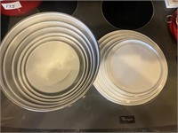 Set 6 of Metal Mixing Bowls W/ 5 Lids