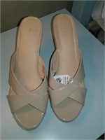 Ladies Shoes Kelsi Dagger Wedge Size 8 1/2