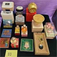 Assortment of Vintage Avon Gifts & Collectibles
