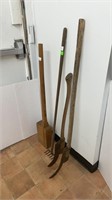 (1) Wooden mallet (1) small rake (2) brush axes