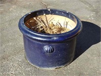 Glazed terracotta pot